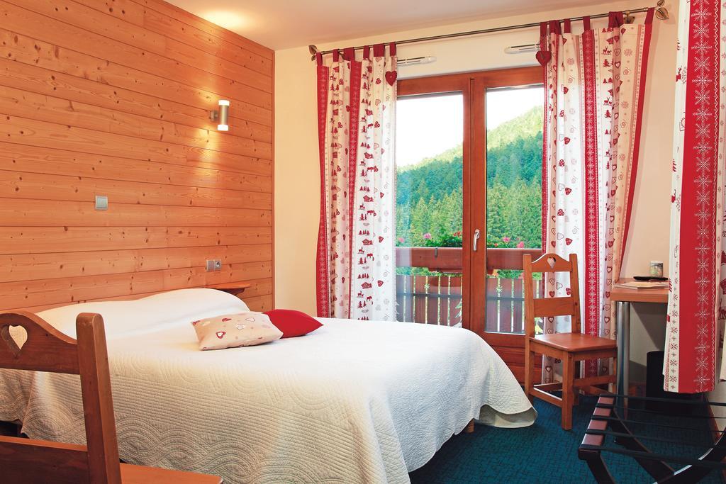 Logis Hotel Le Vetine Le Valtin Zimmer foto